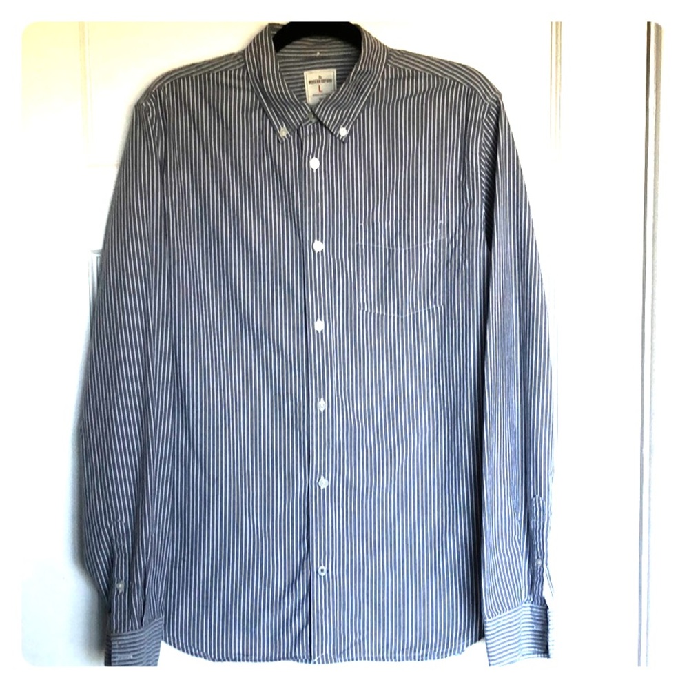 Gap button down shirt